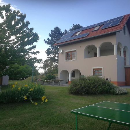 Bottyahat Guesthouse Rezi Exterior foto