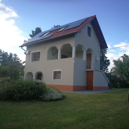 Bottyahat Guesthouse Rezi Exterior foto